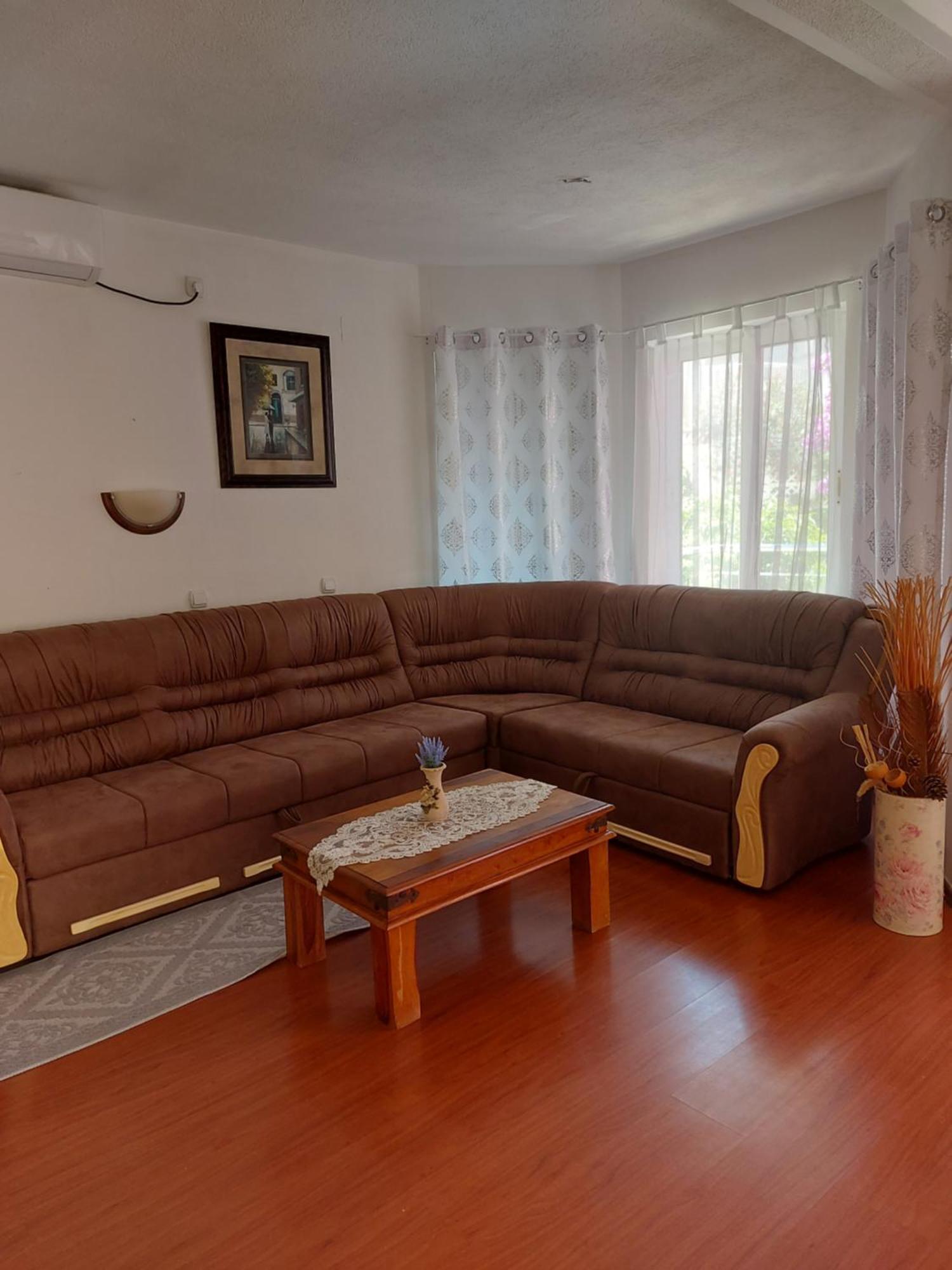 Villa Lyudmila Utjeha Luaran gambar