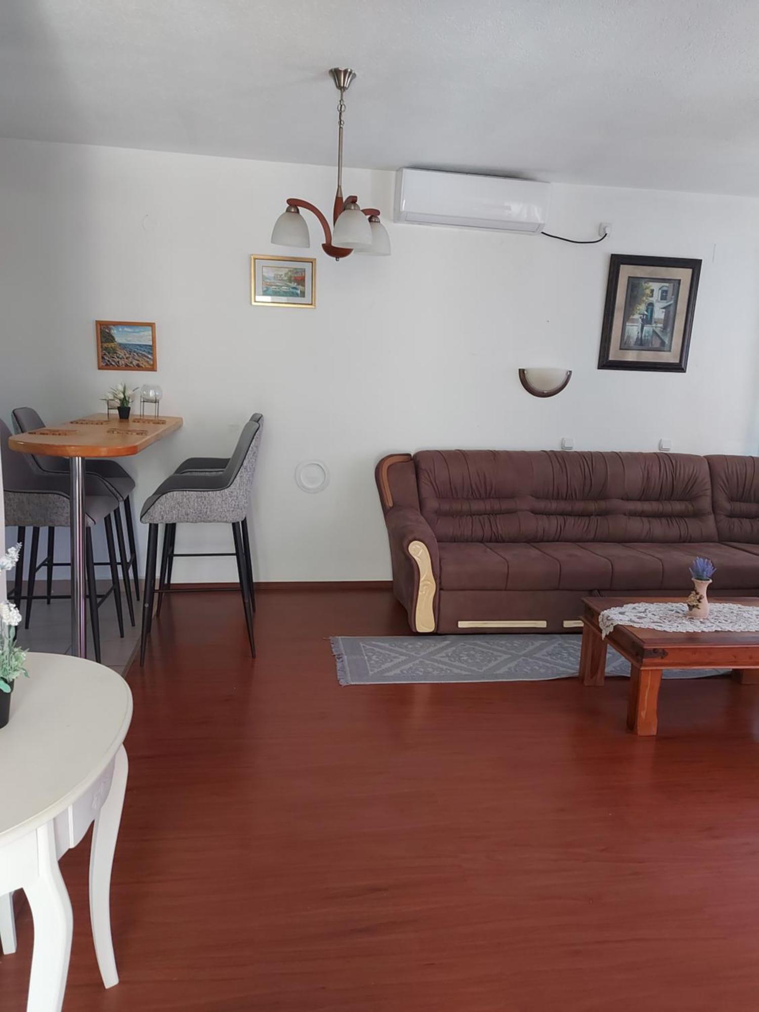 Villa Lyudmila Utjeha Luaran gambar